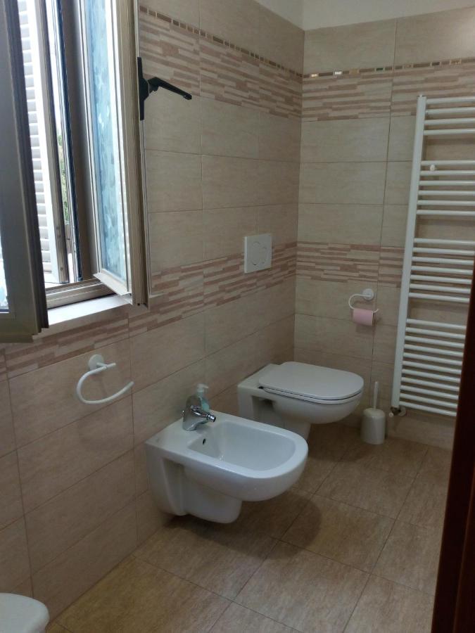 Bed and Breakfast Alfi Beb Le Torri Exterior foto