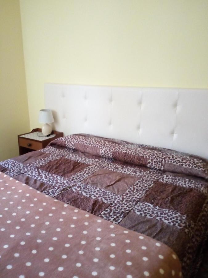 Bed and Breakfast Alfi Beb Le Torri Exterior foto